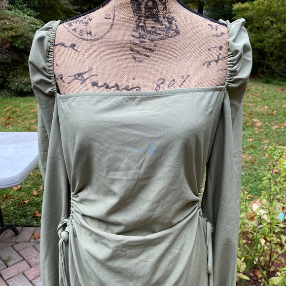 Beautiful unique olive dress size 10 - Picture 6 of 6